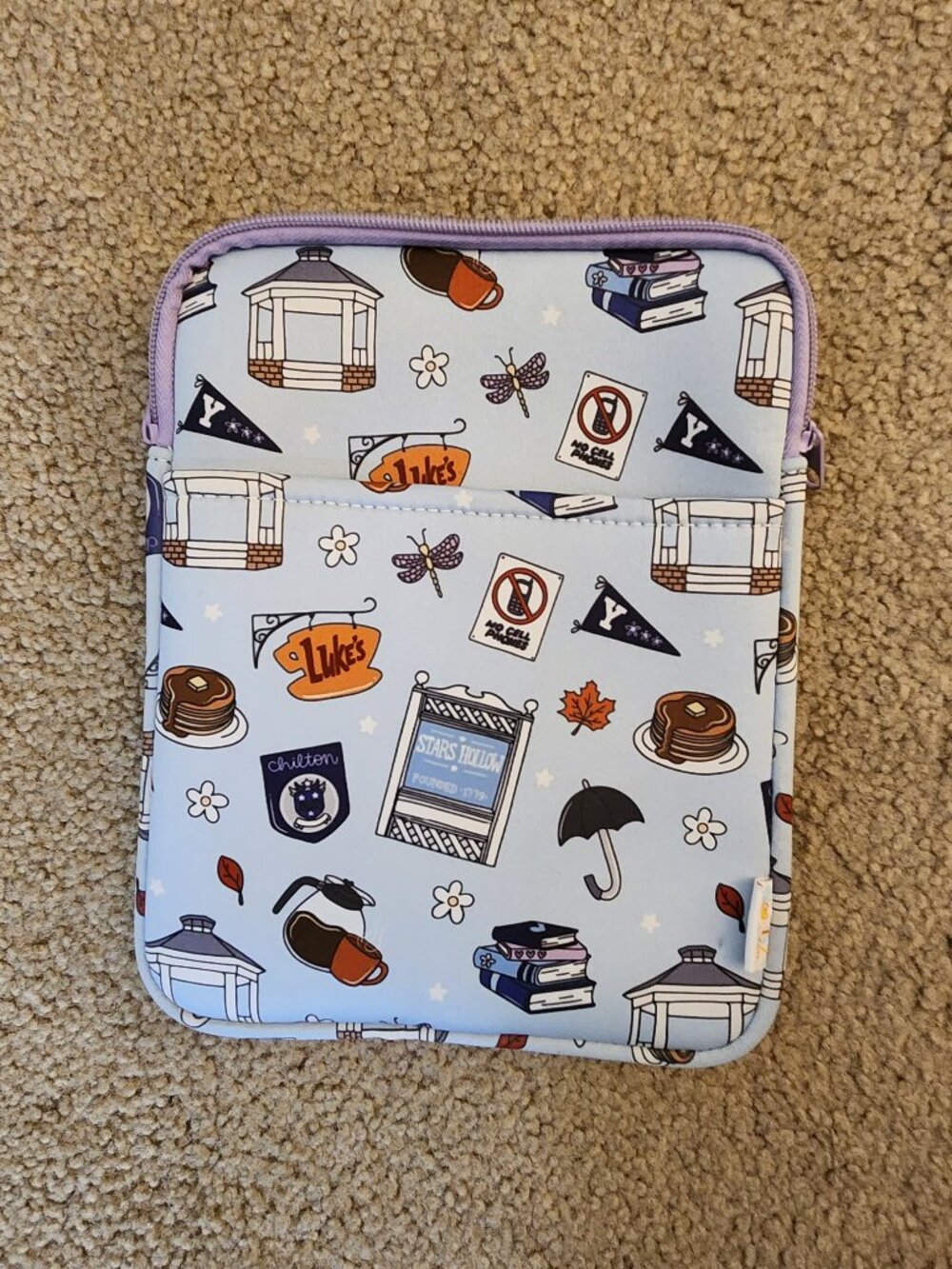 Gilmore Girls Kindle Sleeve